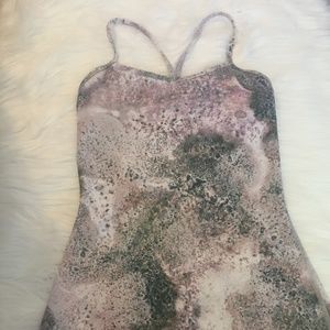 Lululemon Athletica 2in1 top qith built in bra